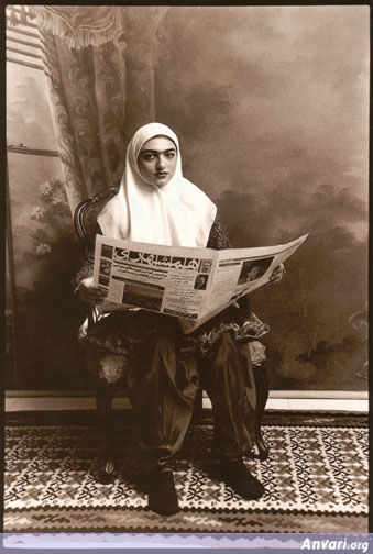 Hamshahri - Artistic Photos of Iranian Women 