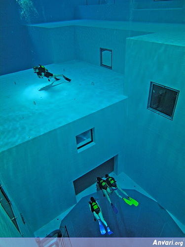 Pool 28 - Deepest Pool in the World 