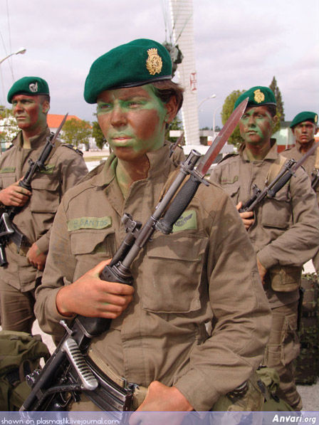 Army 029 - Female Soldiers 