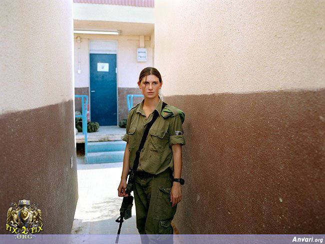Israel 007 - Female Soldiers 