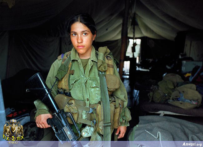 Israel 021 - Female Soldiers 
