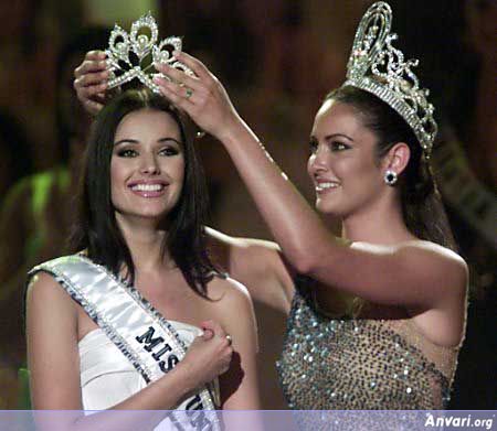 6 - Miss Universe 2002 