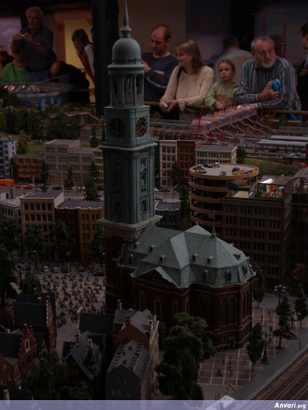 01 Miniature Wonderland - Model City with All Attractions 