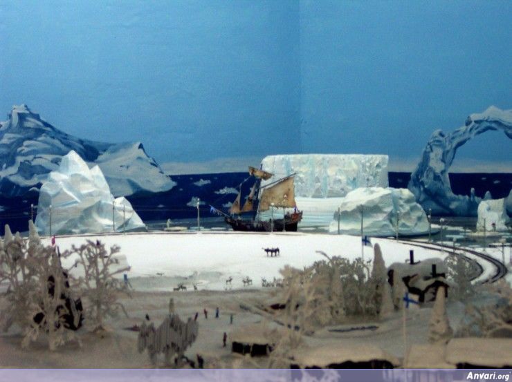 11 Miniature Wonderland - Model City with All Attractions 