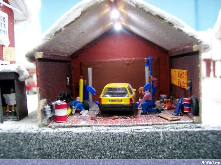 12 Miniature Wonderland - Model City with All Attractions 
