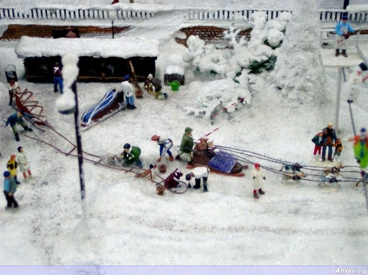 13 Miniature Wonderland - Model City with All Attractions 