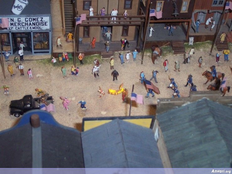28 Miniature Wonderland - Model City with All Attractions 