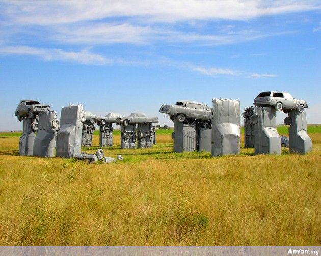 Carhenge 630x503 - Strange Statues around the World 