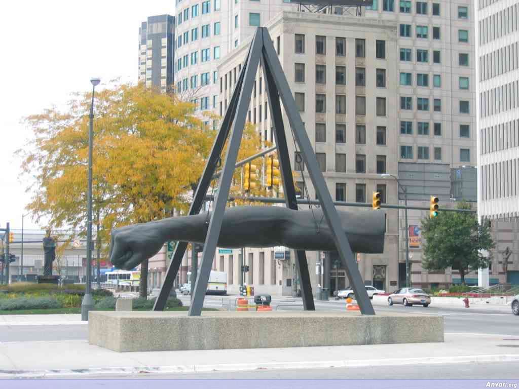 Fist Of Joe Louis - Strange Statues around the World 