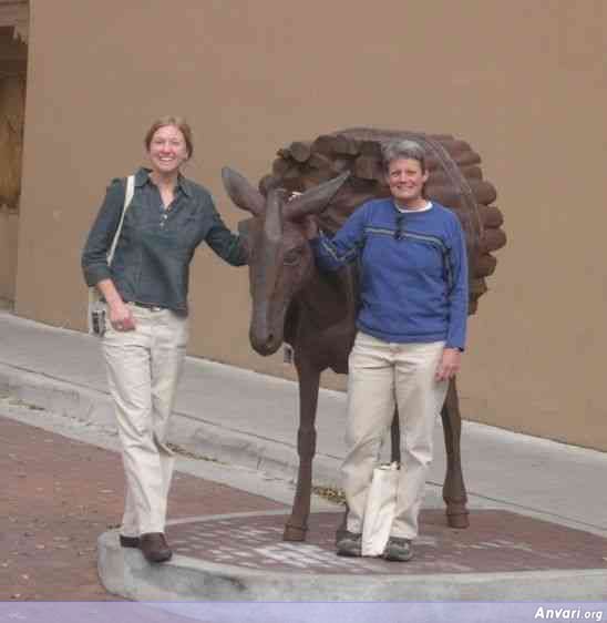 usa newmexico santafe2 - Strange Statues around the World 