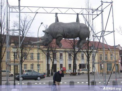 44a24319a9cd3095809217 - Strange Statues around the World 2 