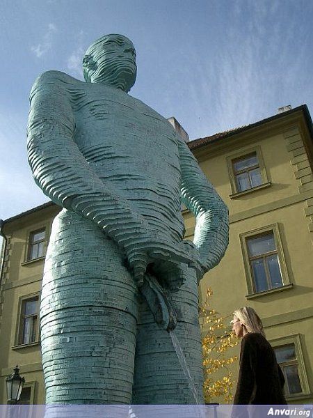czech cerny3 - Strange Statues around the World 2 