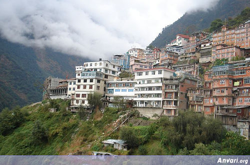 Road From Tibet To Nepal Sheer Drops - The Most Dangerous Roads in the World 