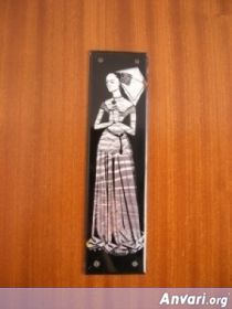 26 afemalesheffieldql4 - Toilet Signs Around the World 