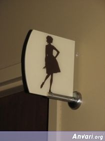 32 afemalerooseveltsz0 - Toilet Signs Around the World 