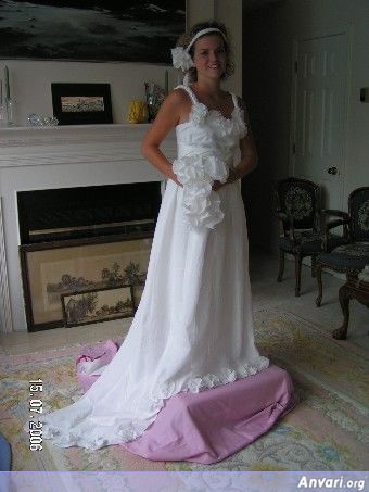Deanne1 - Wedding Dresses Made of Toilet Paper 