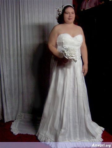 LupeAndrade-1a - Wedding Dresses Made of Toilet Paper 