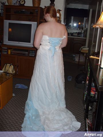 SarahBeth-2a - Wedding Dresses Made of Toilet Paper 
