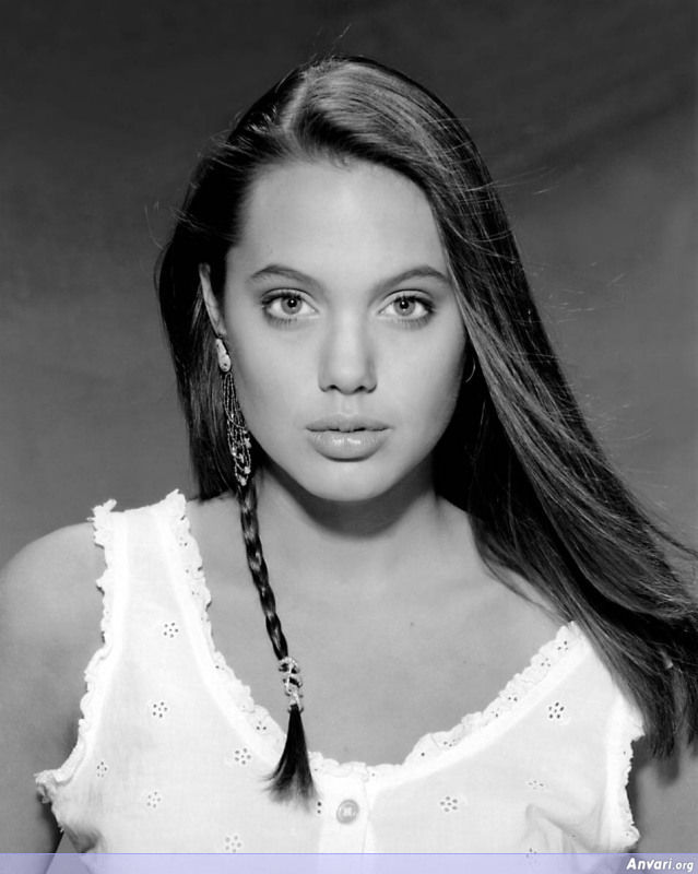 Young Angelina Jolie 005 - Young Angelina Jolie 005 