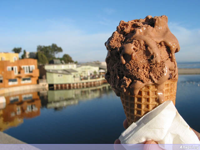 Mexican Chocolate Ice Cream Cone - Mexican Chocolate Ice Cream Cone 