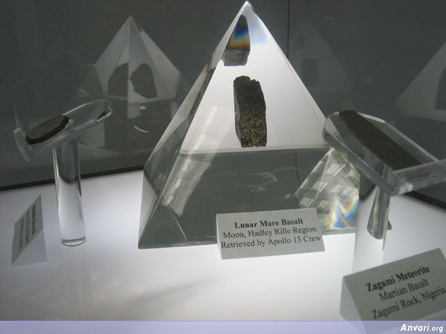 Lunar Mare Basalt Retrieved by Apollo 15 Crew - Lunar Mare Basalt Retrieved by Apollo 15 Crew 