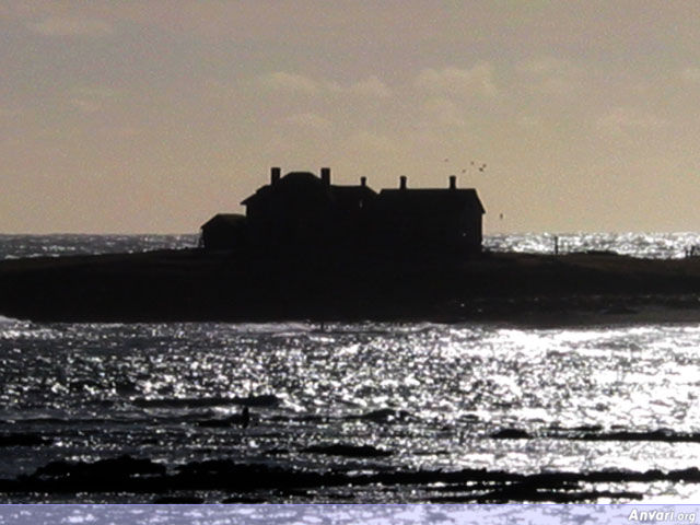 House on the Island - House on the Island 